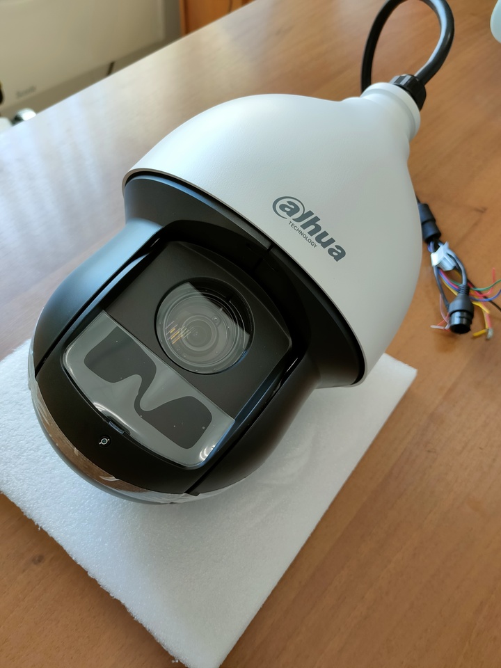 Поворотная камера